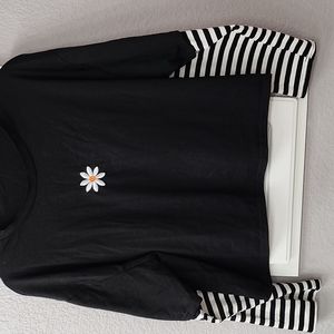 Long sleeve crop top